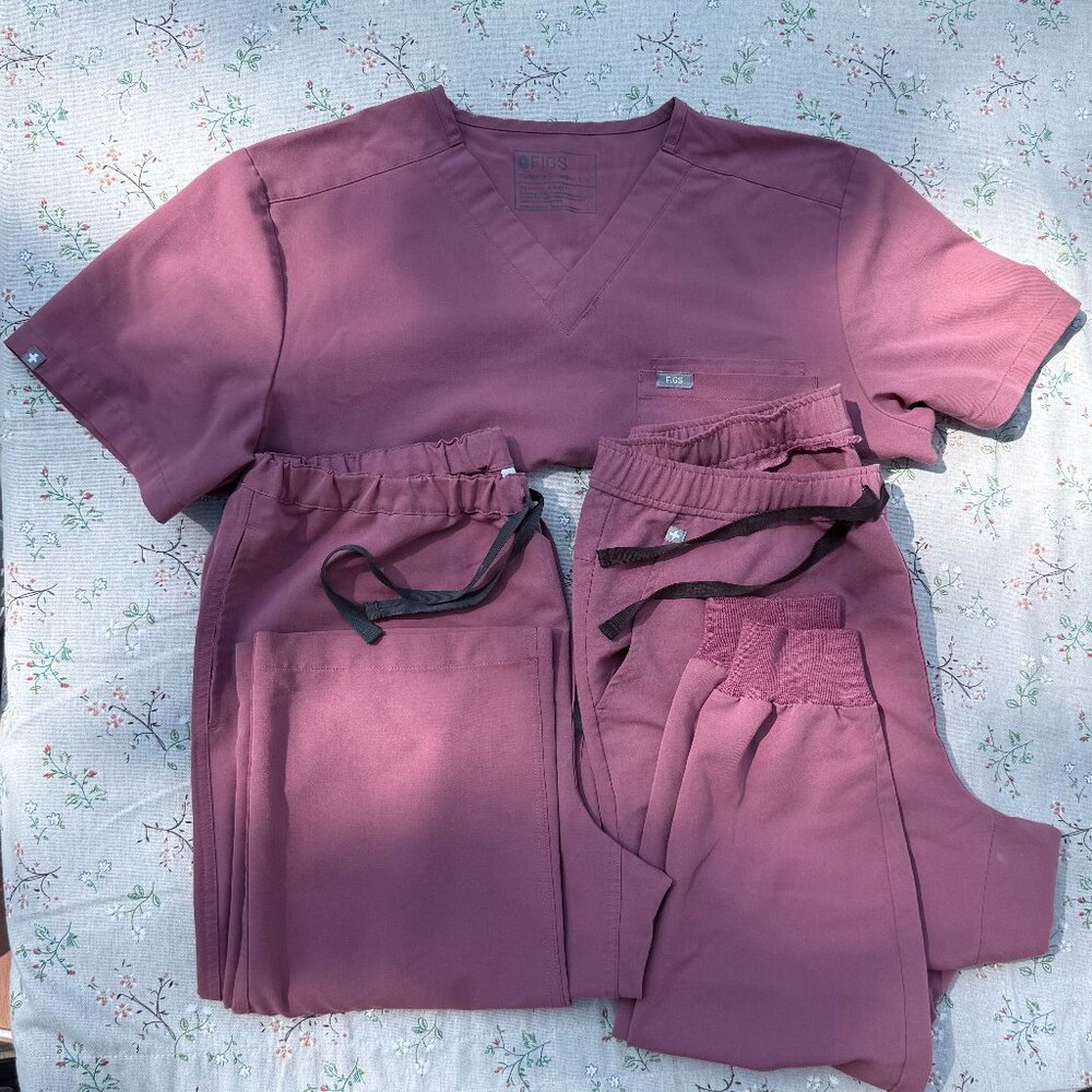 FIGS Men’s Scrub 3 Piece Set Coral Size L – Technical Collection - EUC